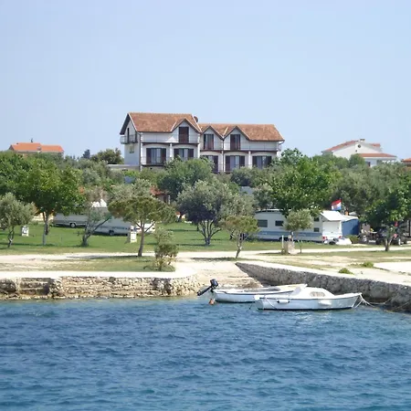 With A Parking Space Sveti Petar, Biograd - 25221 Vendégház Sveti Filip i Jakov
